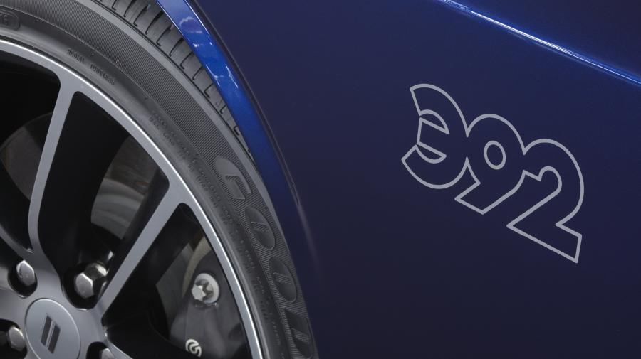 Детали экстерьера Dodge Challenger by Mopar 2017 года  (фото 17 из 25)